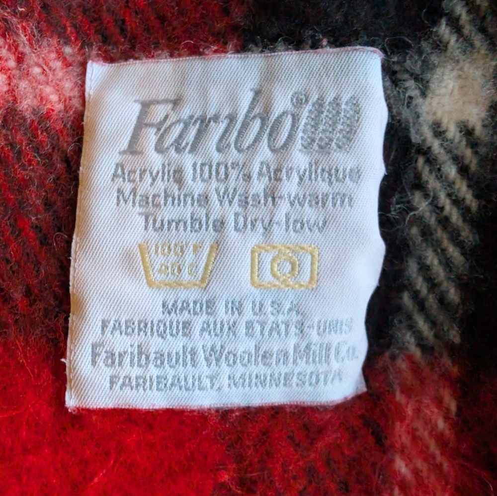 Vintage Faribo Acrylic Plaid Stadium Throw Lap Blanket 54' X 53" - Picture 2 of 6